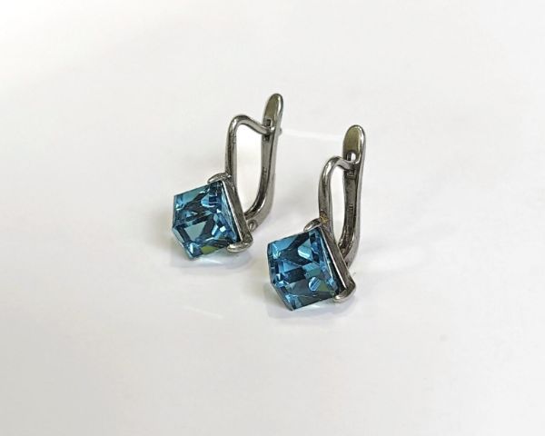 Earrings "Cube" 6mm