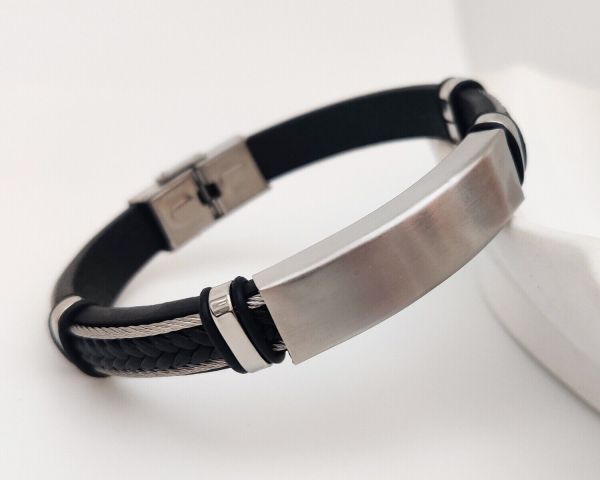 Genuine leather bracelet