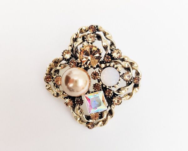 Brooch