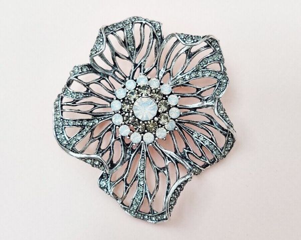 Brooch Flower