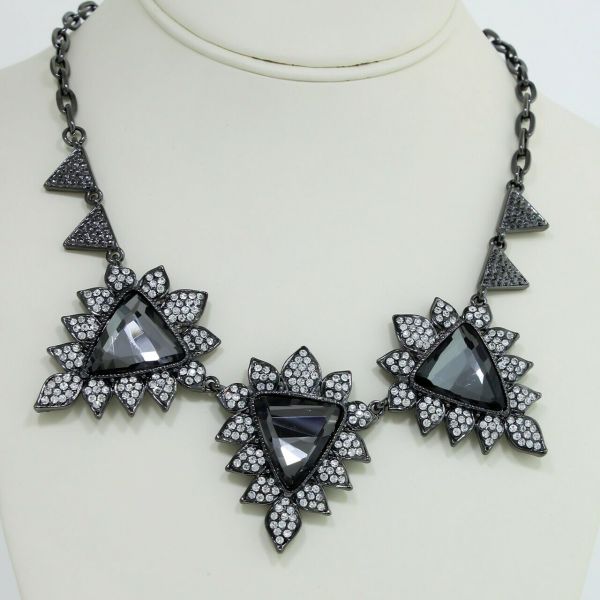 Necklace N261900320