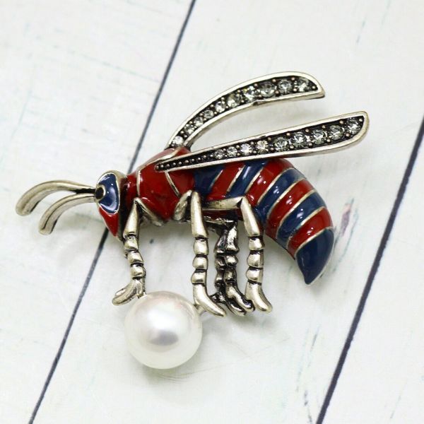 Brooch V585775907195