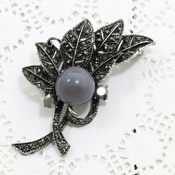 Brooch V856574807160