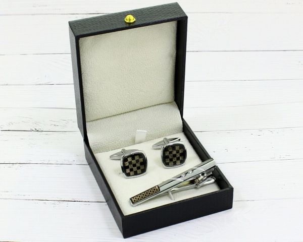 Set: tie clip, cufflinks, case F493711007380