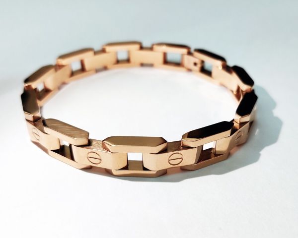 Steel bracelet