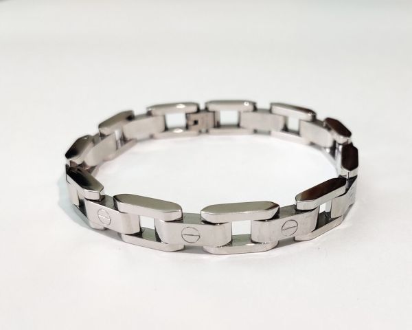 Steel bracelet