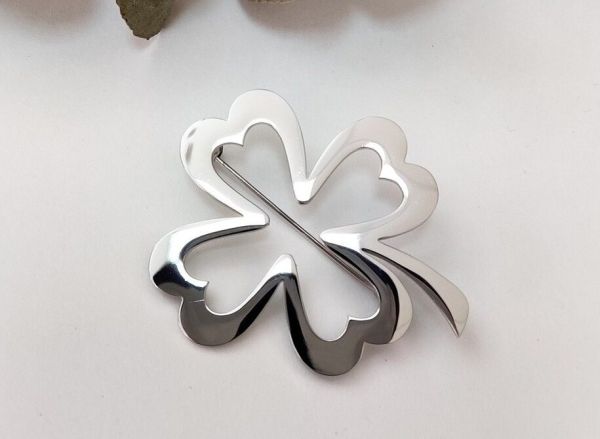 Brooch Clover