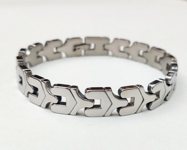 Steel bracelet