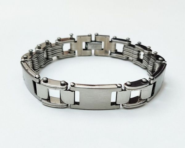 Steel bracelet