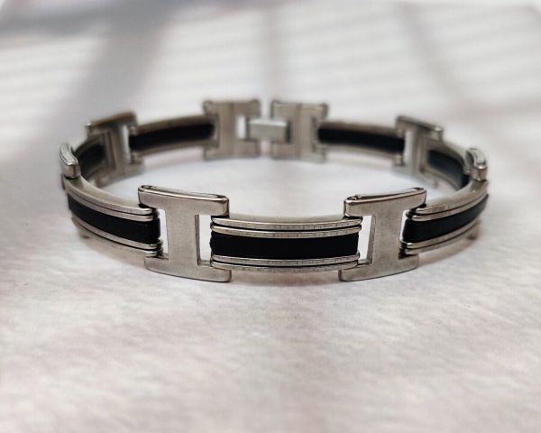 Steel bracelet