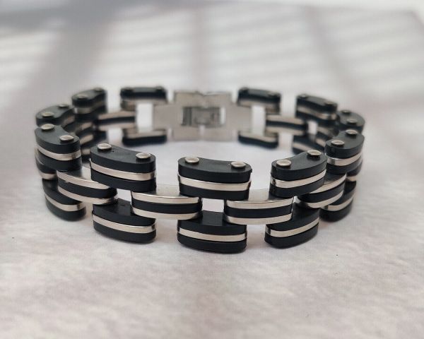 Steel bracelet