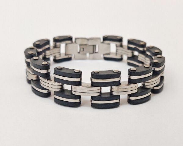 Steel bracelet