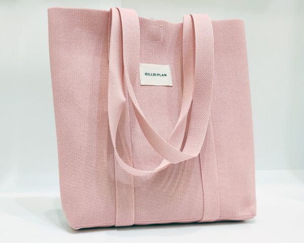 Magnetic shopper bag