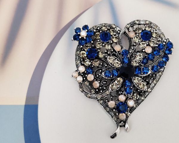 Brooch Heart