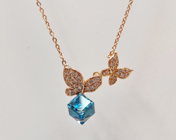 Pendant with Swarovski crystals