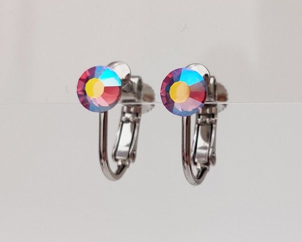 Clip-on earrings with Swarovski crystals