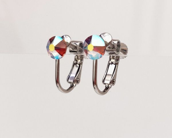 Earrings with Swarovski crystals Cube