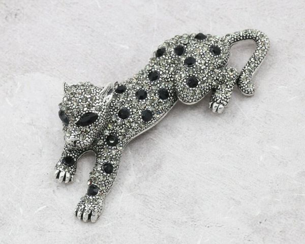 Brooch F966875907210