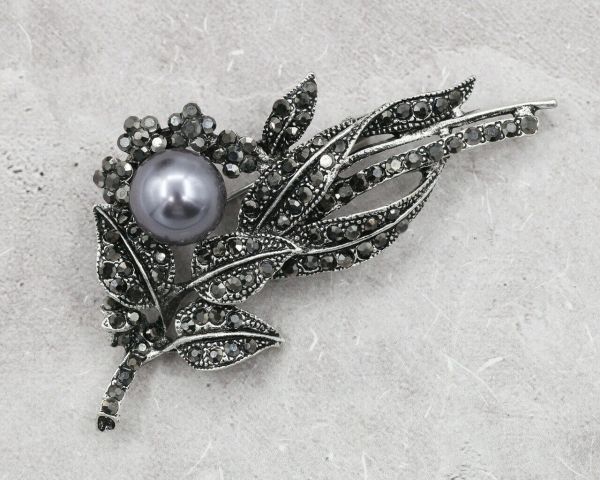 Brooch F479974807160