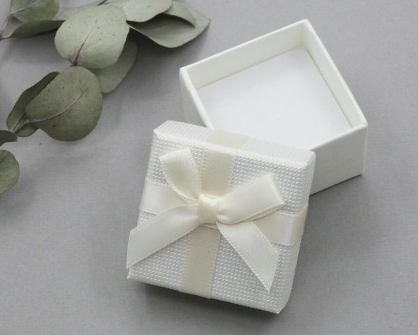 Gift box (4.5*4.5)