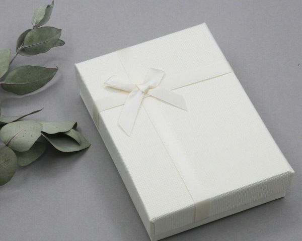 Gift box (9*13)