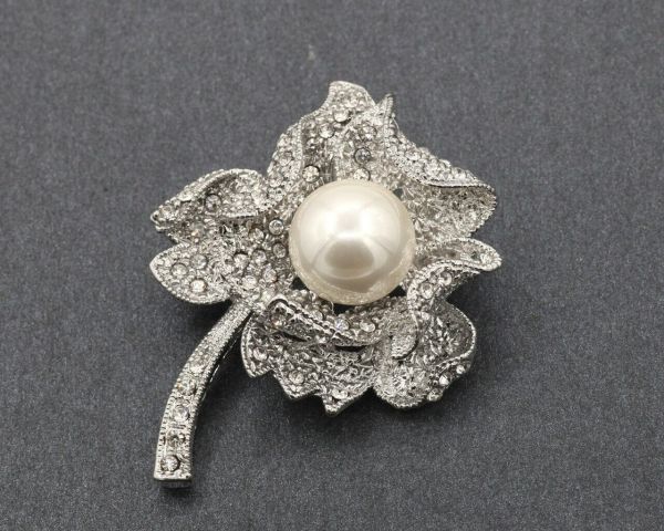 Brooch Flower