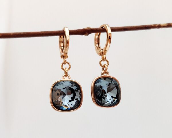 Earrings with Swarovski crystals