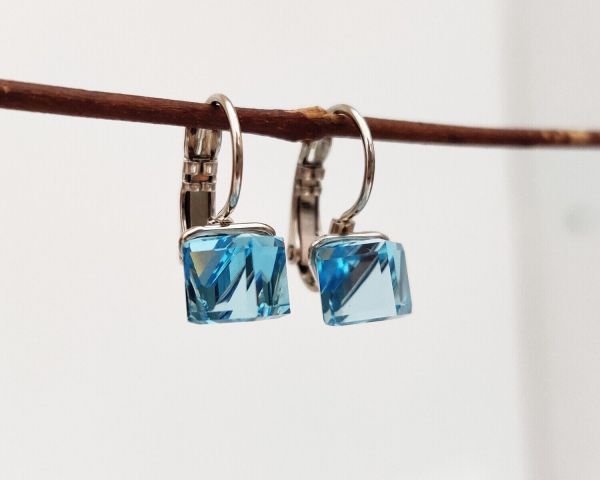 Earrings with Swarovski crystals