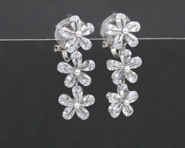 Clip Earrings G193276907240