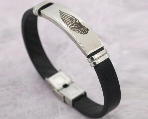 Bracelet with engraving