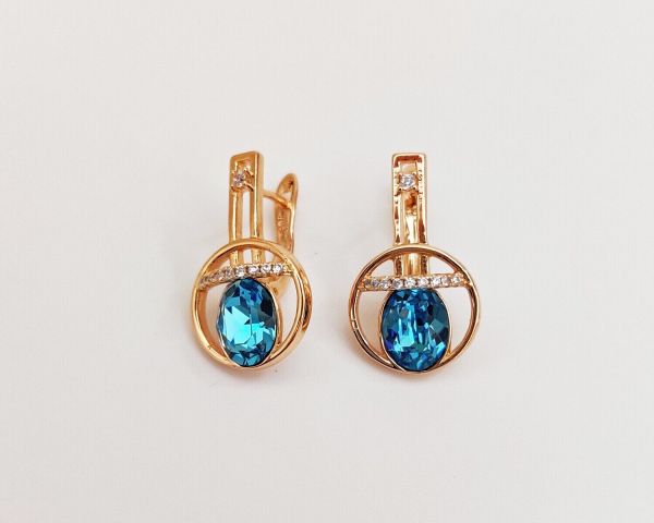 Earrings with Swarovski crystals