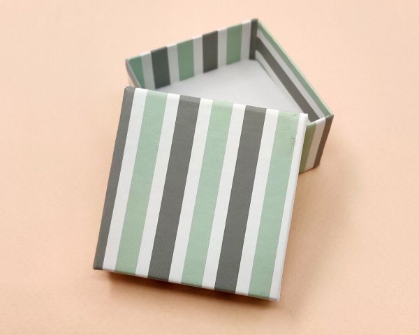 Gift box,Stripes