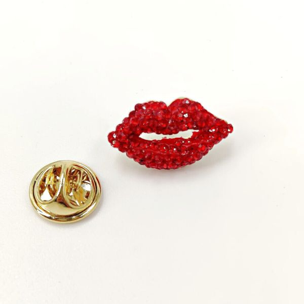 Kiss Brooch