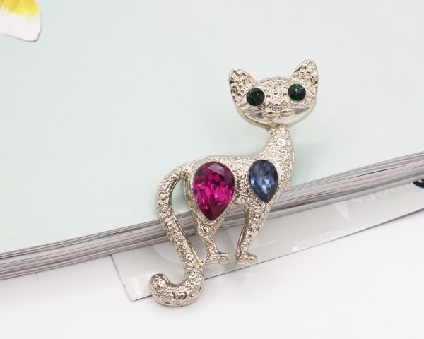 Brooch Cat