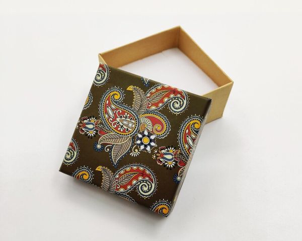 Gift box, Indian motifs