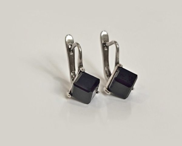 Earrings "Cube" 6mm