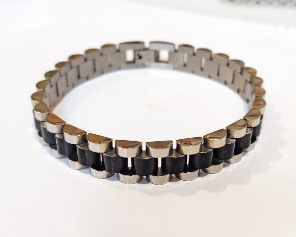 Steel bracelet