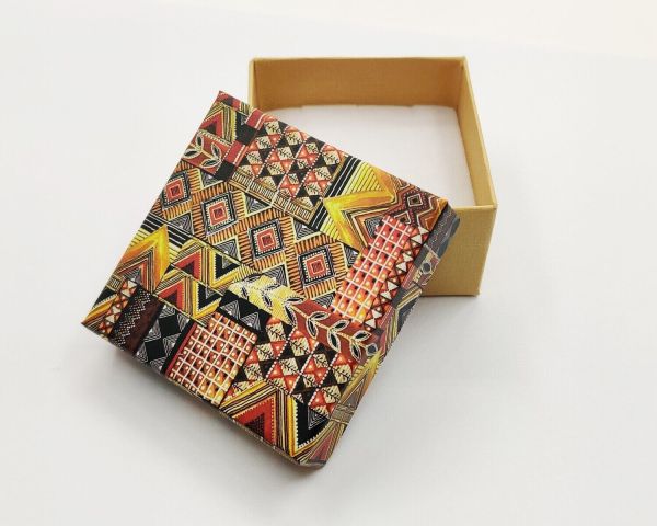 Gift box, Oriental patterns